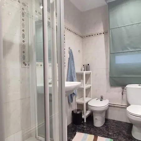Maison d'hôtes Acogedora habitación céntrica, con wifi GRATIS 1 *